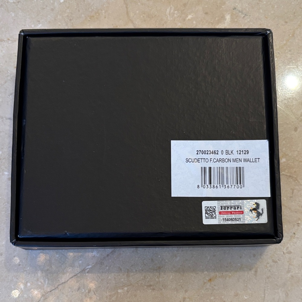 Ferrari Black Box with Yellow Shield Logo - Picture 2 of 4